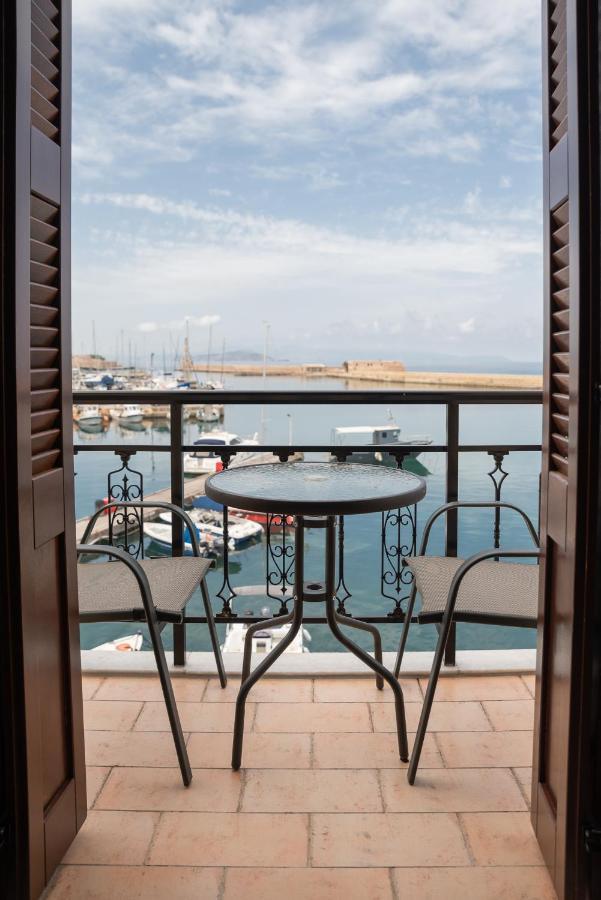 Destino Home Overlooking The Venetian Port Of Chania Chania  Luaran gambar