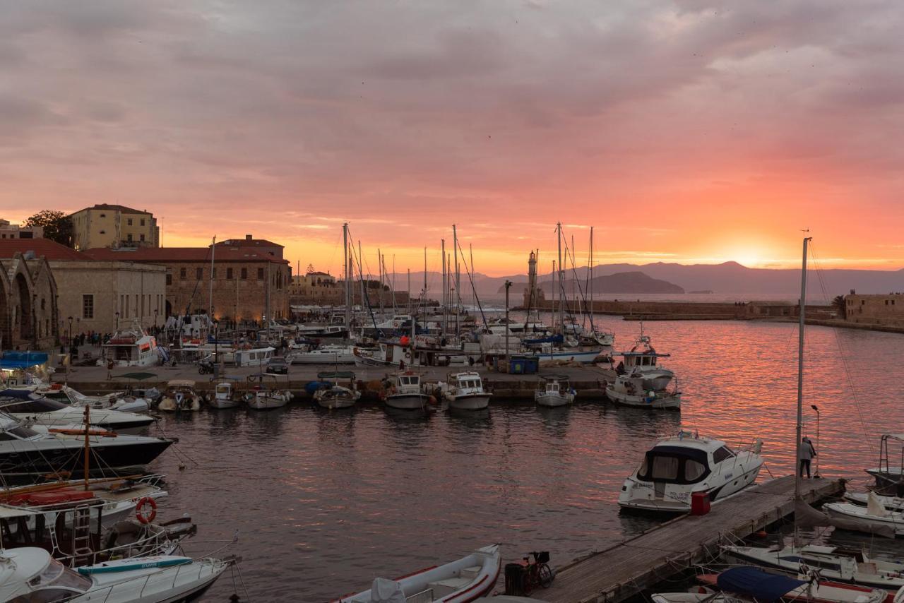 Destino Home Overlooking The Venetian Port Of Chania Chania  Luaran gambar