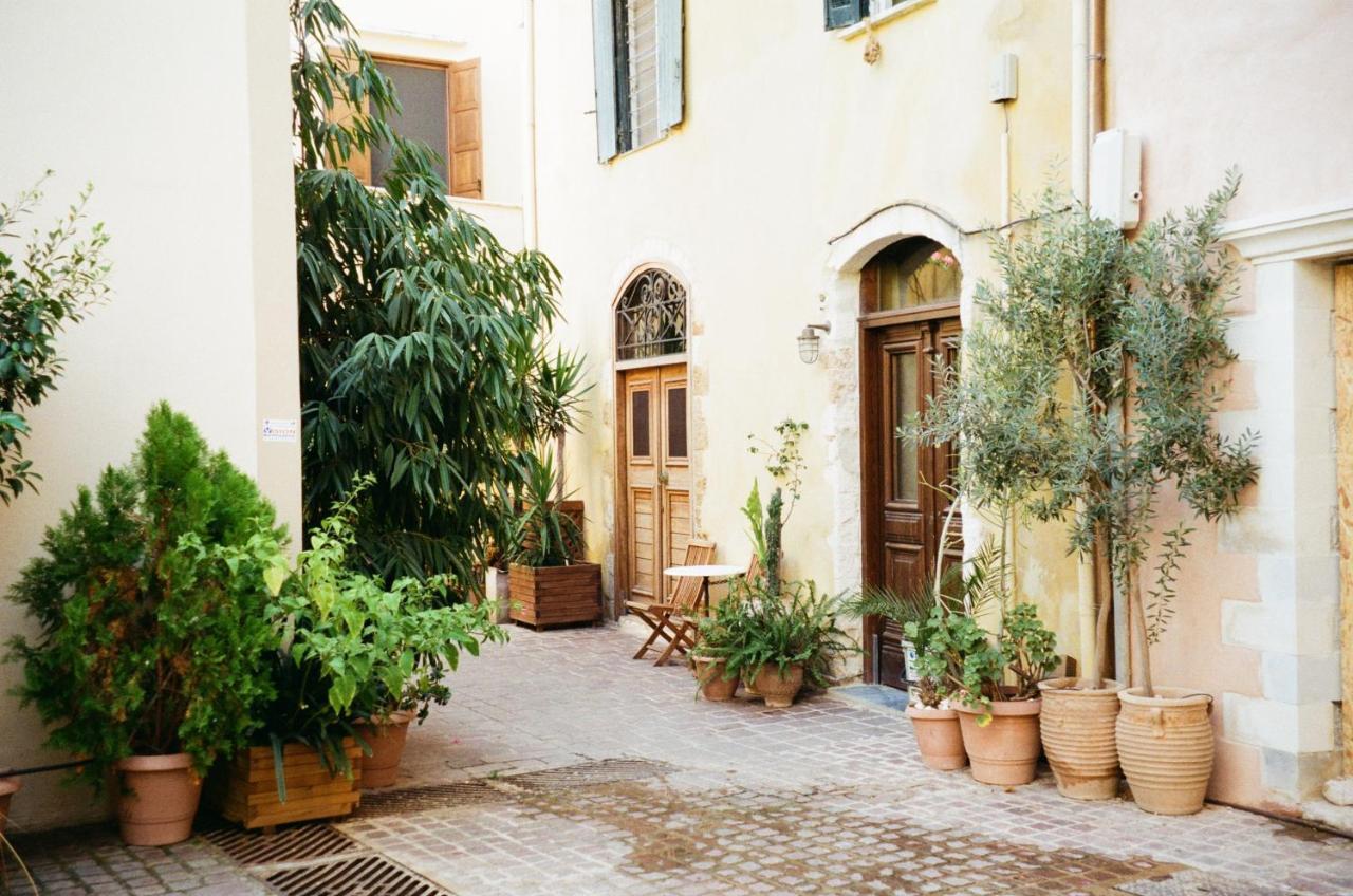 Destino Home Overlooking The Venetian Port Of Chania Chania  Luaran gambar