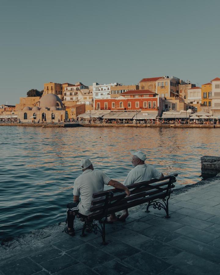 Destino Home Overlooking The Venetian Port Of Chania Chania  Luaran gambar
