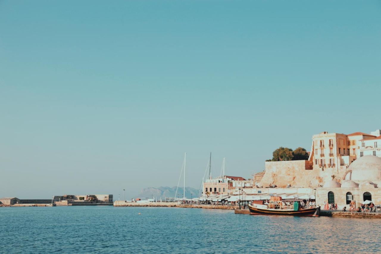 Destino Home Overlooking The Venetian Port Of Chania Chania  Luaran gambar